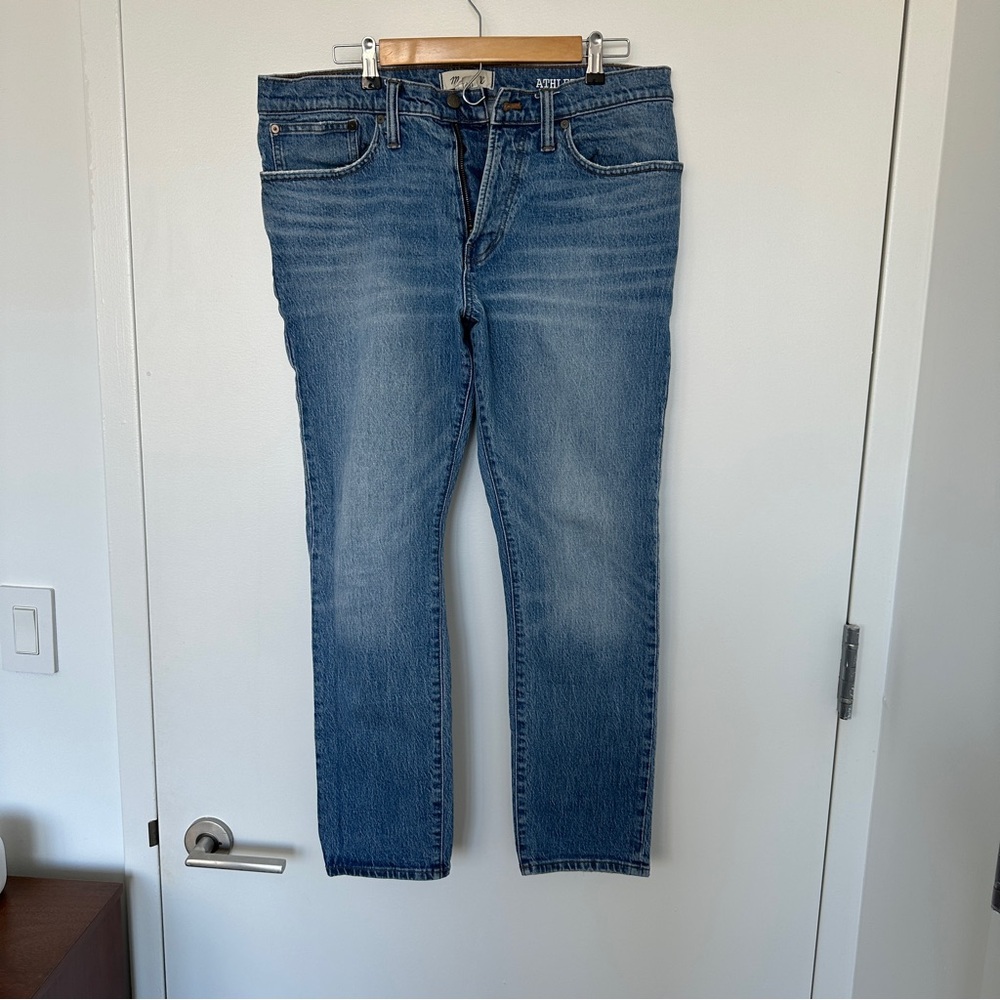 Madewell Athletic Slim Denim in Light Stonewash 34 x 30